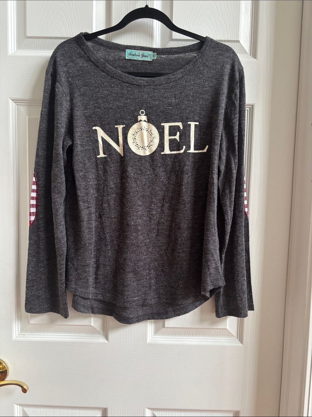 Cabin Creek Charcoal 'NOEL' Long-Sleeve Women's Top